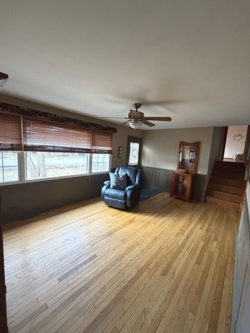 1702 Parklane Ave, McHenry, IL, 60050-3428 | Card Image