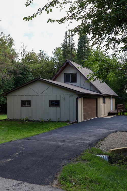 404 Atlantic Dr Ne, Poplar Grove, IL, 61065-8969 | Card Image