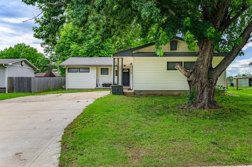 525 Marmaton Rd, El Dorado, KS, 67042-3024 | Card Image