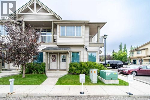 230 Eversyde Blvd Sw, Calgary, AB, T2Y0J4 | Card Image