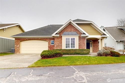 950 Se Creekside Dr, College Place, WA, 99324-1684 | Card Image