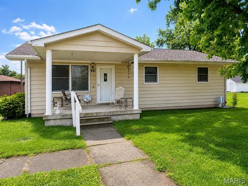 651 Dora St, Beckemeyer, IL, 62219-1090 | Card Image