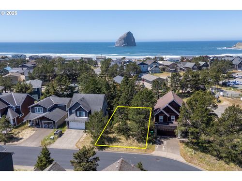 9500-9500 Dory Pointe Loop, PacificCity, OR, 97135 | Card Image