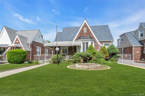 13144 Francis Lewis Blvd, Laurelton, NY, 11413-1843 | Card Image