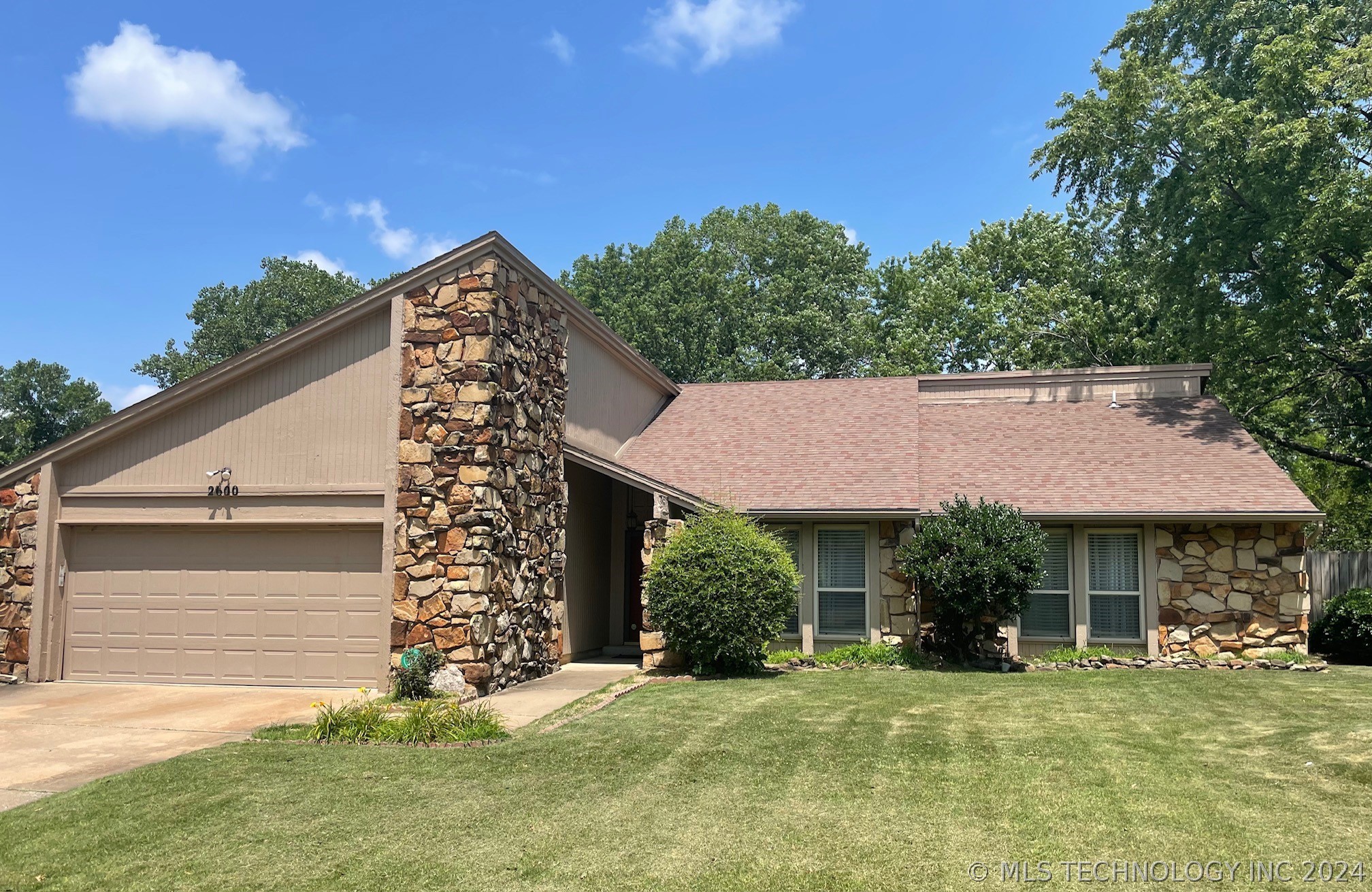 Iola St, Broken Arrow, OK 74012