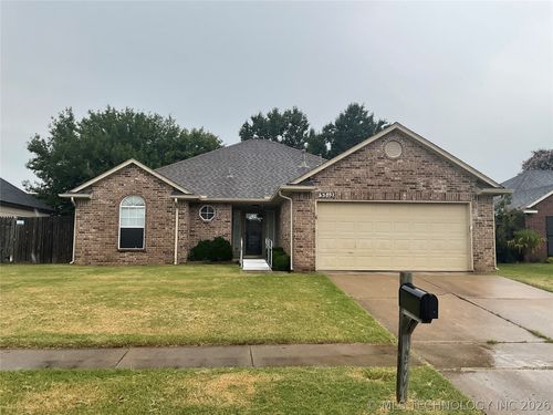 3312 N 4th St, Broken Arrow, OK, 74012-8267 | Card Image
