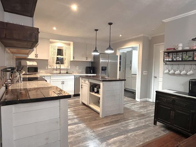13276 Old Baxter Rd, House other with 3 bedrooms, 3 bathrooms and 1 parking in Silver Point TN | Image 13