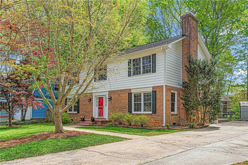 3421 Deep Green Dr, Greensboro, NC, 27410-2901 | Card Image