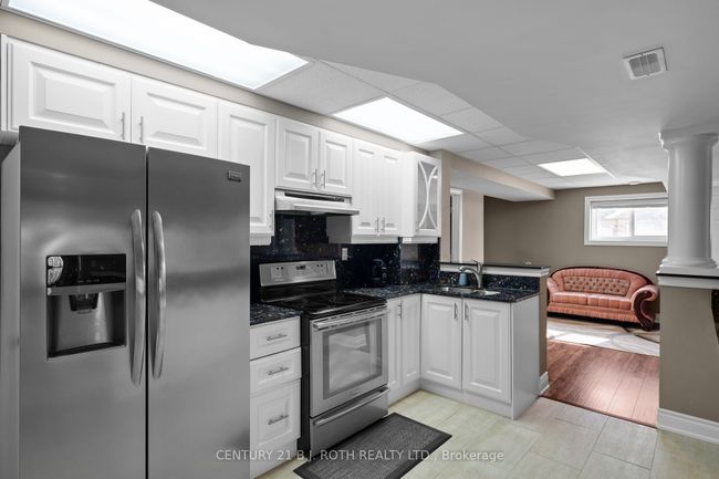 10 Brolley Cres, House other with 4 bedrooms, 4 bathrooms and 10 parking in Thornton ON | Image 25