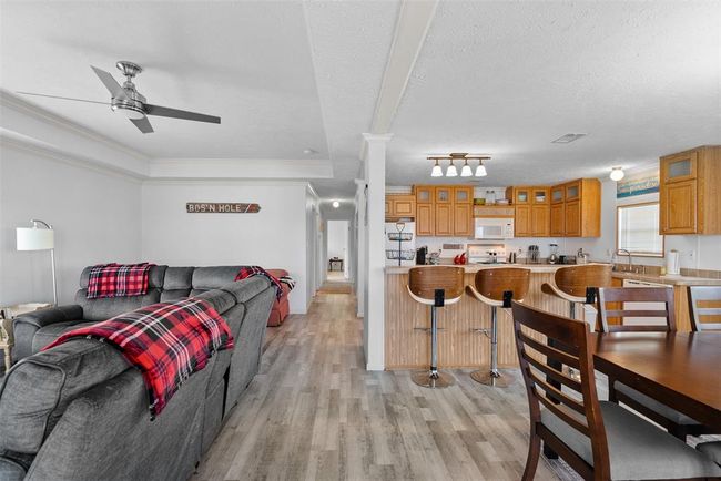 271 Key Largo Loop, House other with 3 bedrooms, 2 bathrooms and 3 parking in Pointblank TX | Image 26
