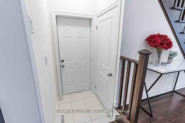 39 Adventura Rd, House attached with 4 bedrooms, 3 bathrooms and 1 parking in Brampton ON | Image 10