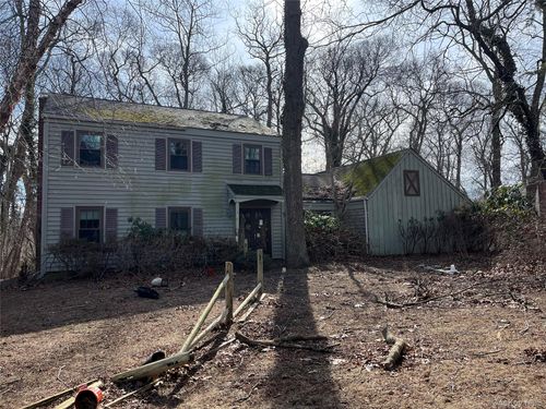 77 Westchester Dr, Rocky Point, NY, 11778-8875 | Card Image