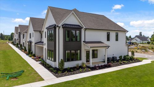 1882 Dawson Cir, Chattanooga, TN, 37421-5578 | Card Image