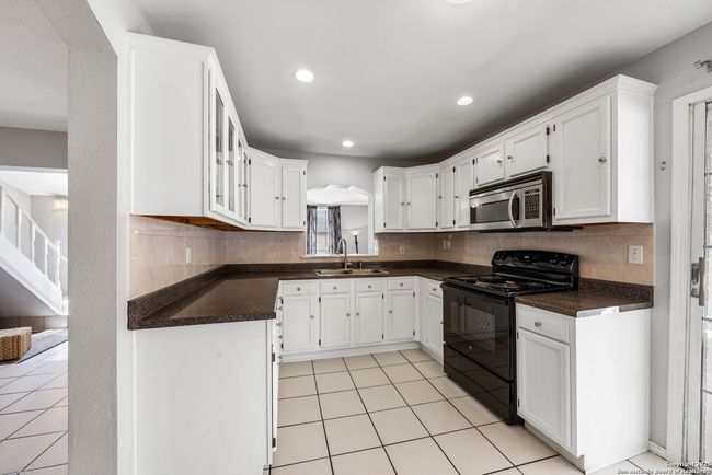 57 Gateway Dr, House other with 4 bedrooms, 2 bathrooms and null parking in Poteet TX | Image 9