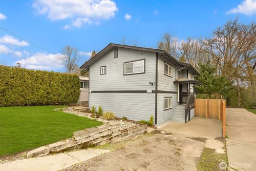 5306 26th Ave S, Seattle, WA, 98108-3046 | Card Image