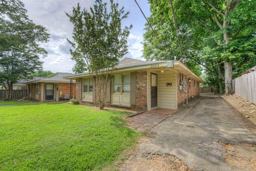 2092 Harbert Ave, Memphis, TN, 38104-5331 | Card Image
