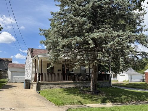 2744 Zedaker St, Youngstown, OH, 44502-2364 | Card Image