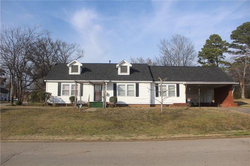 1008 College St, Ozark, AR, 72949-2622 | Card Image