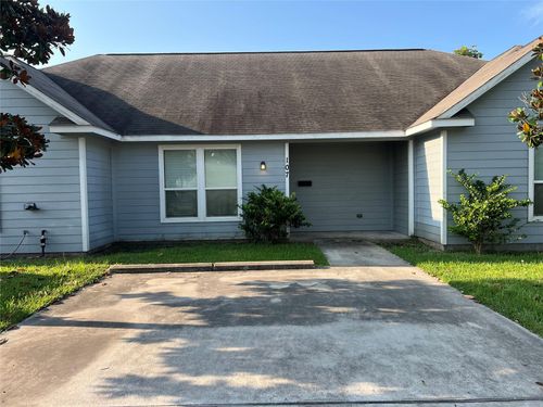 107 Avenue C, Highlands, TX, 77562-3717 | Card Image