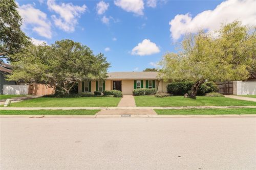 5005 Cascade Dr, Corpus Christi, TX, 78413-2705 | Card Image
