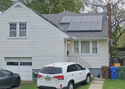 208 E Price St, Linden, NJ, 07036-3051 | Card Image