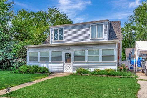 10730 S Ridgeland Ave, Worth, IL, 60482-1643 | Card Image