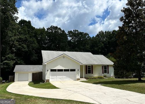 130 Country Side Dr, Senoia, GA, 30276-1627 | Card Image