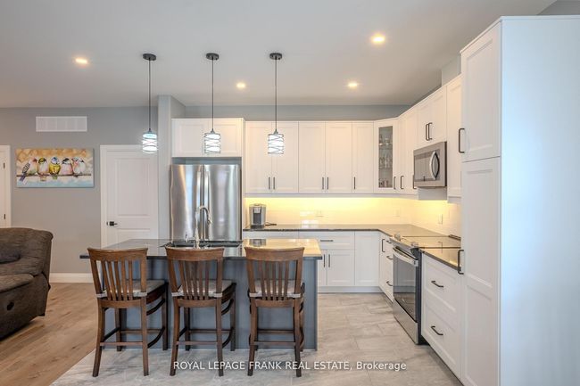 44 Birch Cres, House other with 2 bedrooms, 2 bathrooms and 4 parking in Bobcaygeon ON | Image 7