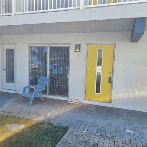 apt-h-1354 Bayview Dr, Fort Lauderdale, FL, 33304-1636 | Card Image