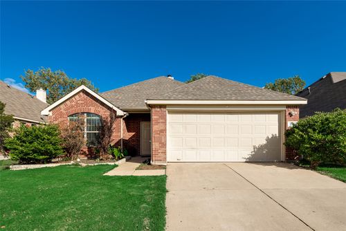 203 Cedar Creek Dr, Princeton, TX, 75407-2860 | Card Image