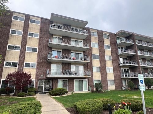 apt-5a-2900 Maple Ave, Downers Grove, IL, 60515-4159 | Card Image
