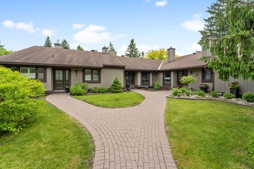 9 Plainfield Crt, Stittsville, ON, K2S1R4 | Card Image