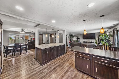 1216 Sw 32nd Ct, Redmond, OR, 97756-8470 | Card Image