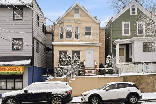 383 Broadway, Passaic, NJ, 07055-2011 | Card Image