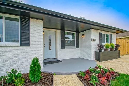 748 Grinell Pl, Gretna, LA, 70056-4440 | Card Image