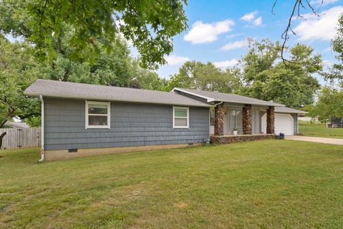 410 Schulz Ave, Monett, MO, 65708-1017 | Card Image