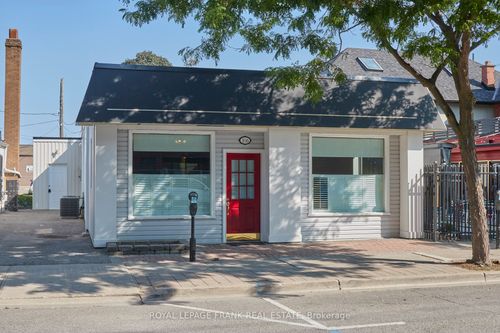 106 Colborne St E, Whitby, ON, L1N1V8 | Card Image