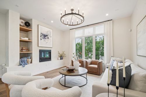 2518 Watkins Way, Austin, TX, 78746-8027 | Card Image