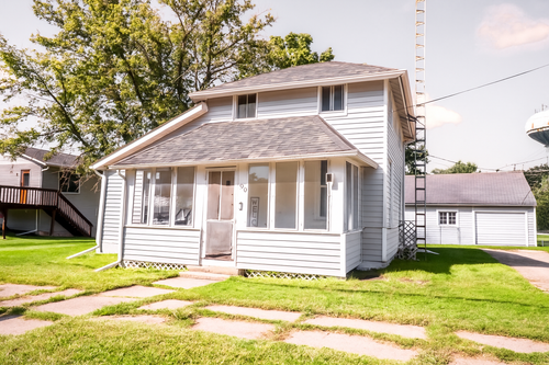 130 6th St Sw, Plainview, MN, 55964-1129 | Card Image