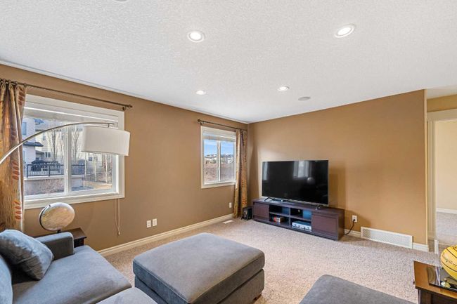 43 Kincora Glen Green Nw, Home with 3 bedrooms, 2 bathrooms and 4 parking in Calgary AB | Image 23