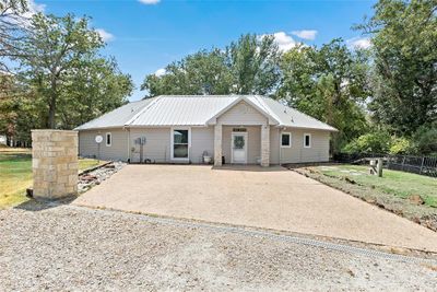 20516 Lakeshore Drive, House other with 2 bedrooms, 2 bathrooms and null parking in Thornton TX | Image 3