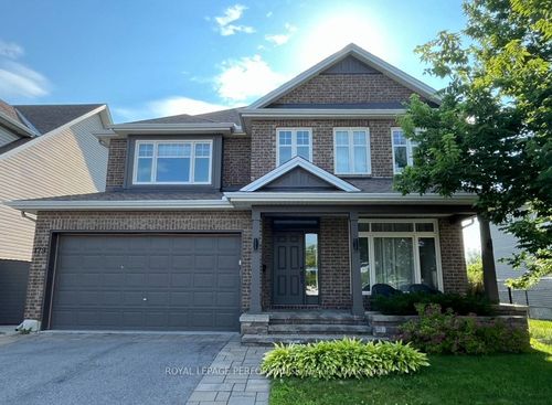 179 Gracewood Cres, Gloucester, ON, K1T0J3 | Card Image