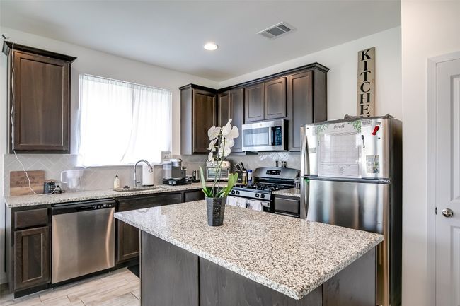 283 Fabion St, House other with 3 bedrooms, 3 bathrooms and 2 parking in Kyle TX | Image 7