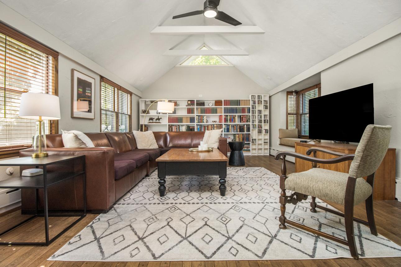 Ridge St, Saint Paul, MN 55116
