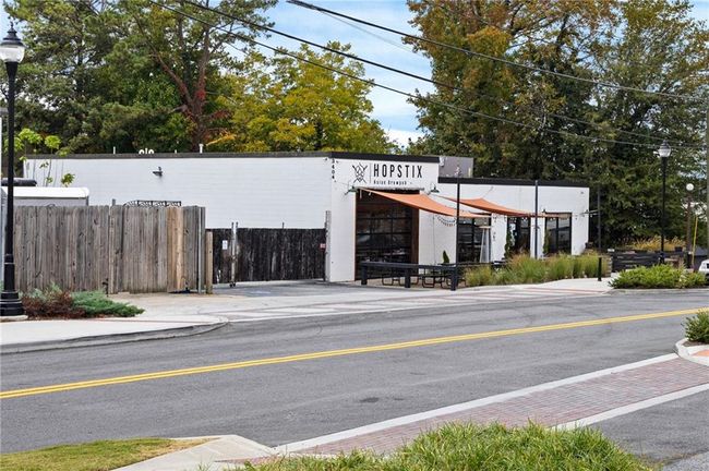UNIT-2605 - 5300 Peachtree Rd, Condo with 2 bedrooms, 2 bathrooms and 2 parking in Chamblee GA | Image 23