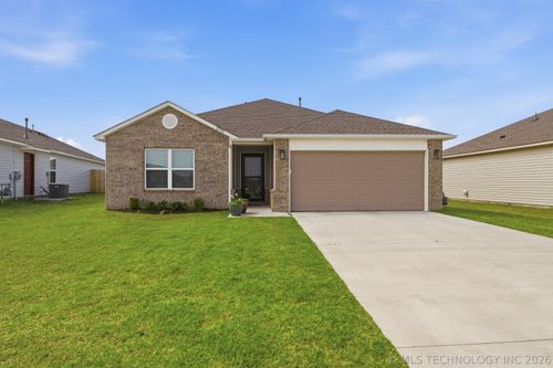 27511 E 115th Pl S, Coweta, OK, 74429-4306 | Card Image