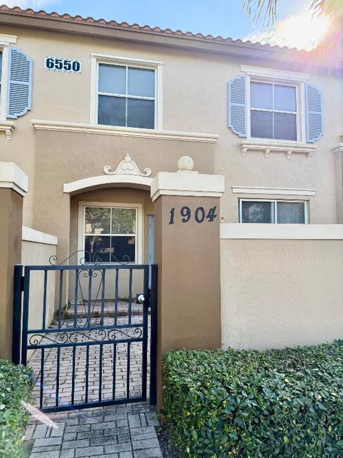 1904-6550 Morgan Hill Trail, West Palm Beach, FL, 33411 | Card Image