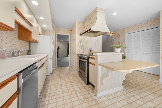 UNIT-8G - 20 Wolf Hill Rd, Condo with 2 bedrooms, 3 bathrooms and 2 parking in Wolcott CT | Image 6