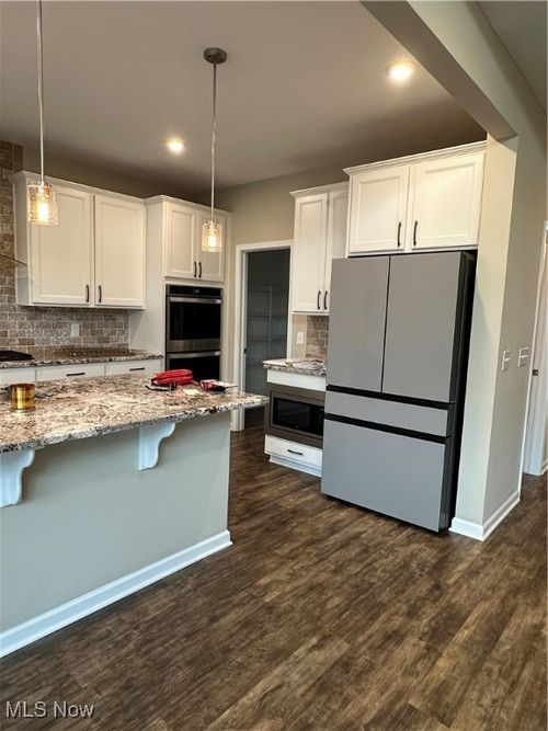 7178 Hawthorn Trce, Independence, OH, 44131-5354 | Card Image