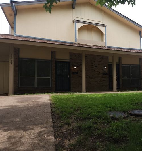 2614 Santa Barbara Dr, Grand Prairie, TX, 75052-5240 | Card Image